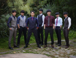 成人記念男子スーツでグループ撮影