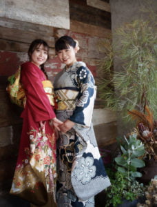 友達と成人記念写真