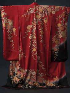 オレンジ色の成人式振袖