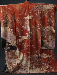 オレンジ色の古典柄アンティーク成人式振袖