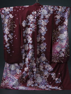 濃ゆい紫の成人式着物