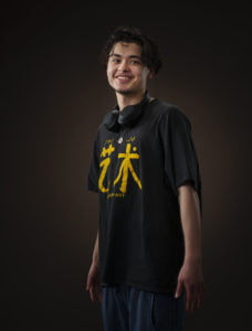 男の洋服で二十歳記念