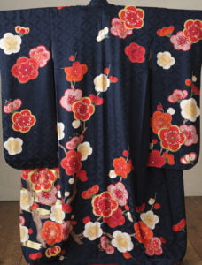 成人式振袖着物紺色梅模様