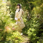 外で振袖成人記念写真
