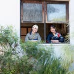 友達2人で成人記念写真